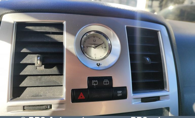 Chrysler 300 C 3.5 i V6 AWD 2005 full