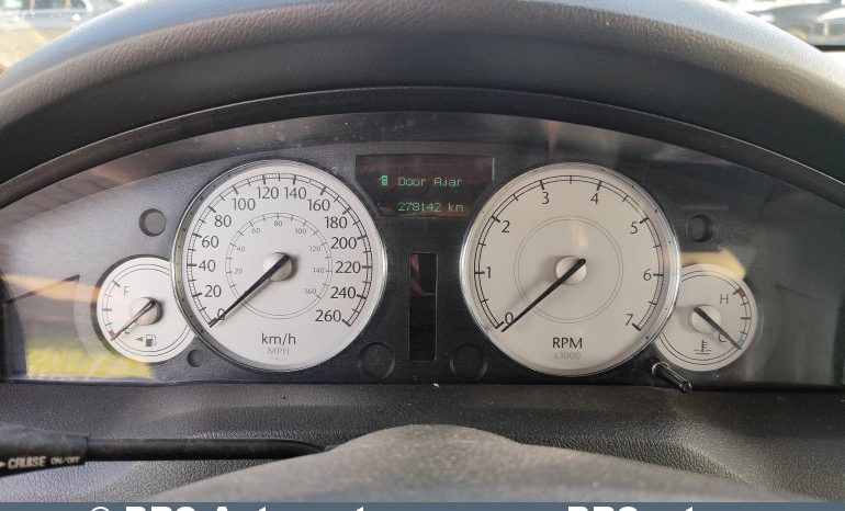 Chrysler 300 C 3.5 i V6 AWD 2005 full