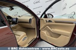 Porsche Cayenne S 4.8i automatas 2013 full