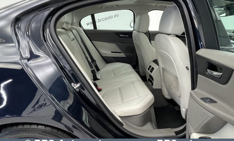 Jaguar XE 2.0i Prestige Automatas 2017 full