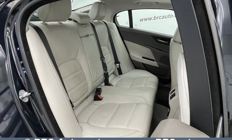 Jaguar XE 2.0i Prestige Automatas 2017 full