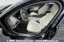 Jaguar XE 2.0i Prestige Automatas 2017 full