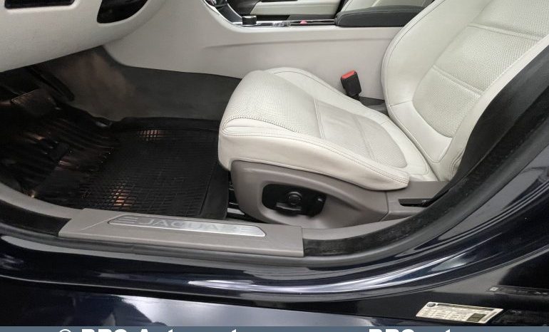 Jaguar XE 2.0i Prestige Automatas 2017 full