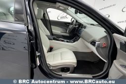 Jaguar XE 2.0i Prestige Automatas 2017