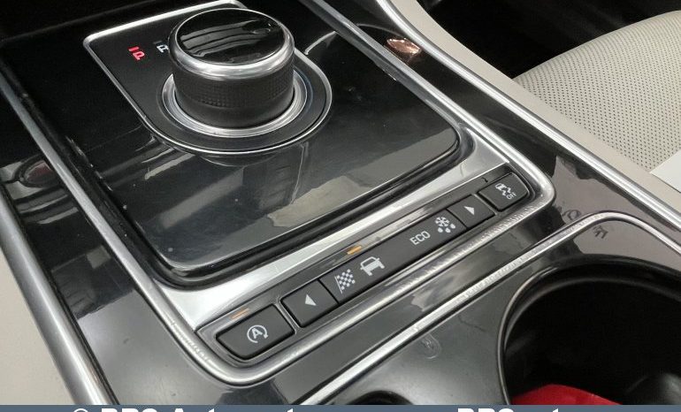 Jaguar XE 2.0i Prestige Automatas 2017 full