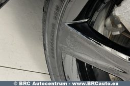 Jaguar XE 2.0i Prestige Automatas 2017 full