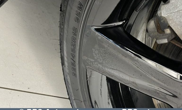 Jaguar XE 2.0i Prestige Automatas 2017 full