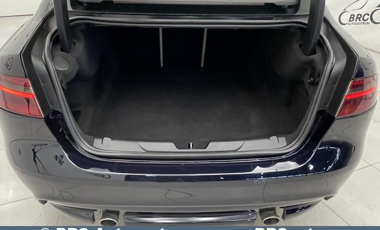Jaguar XE 2.0i Prestige Automatas 2017 full