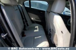 Jaguar XE 2.0i Prestige Automatas 2017 full