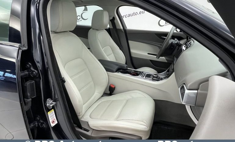 Jaguar XE 2.0i Prestige Automatas 2017 full