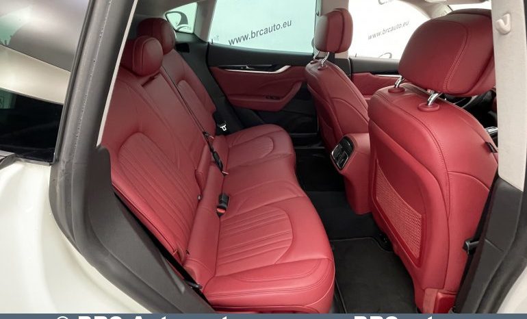 Maserati Levante 3.0 Automatas 2022 full