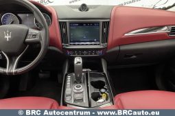 Maserati Levante 3.0 Automatas 2022 full