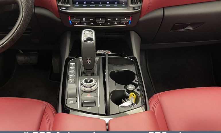 Maserati Levante 3.0 Automatas 2022 full