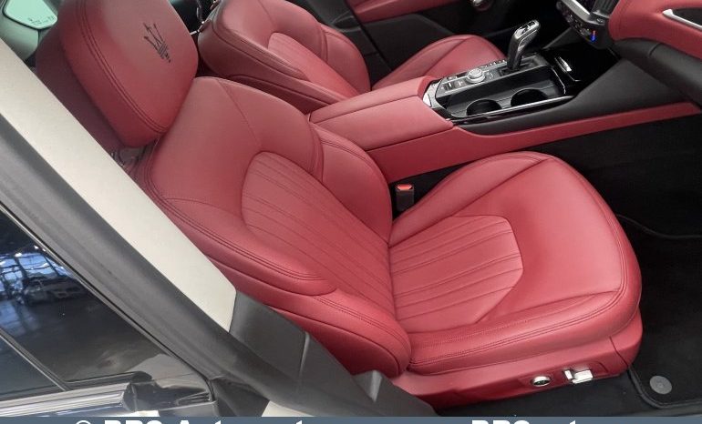 Maserati Levante 3.0 Automatas 2022 full