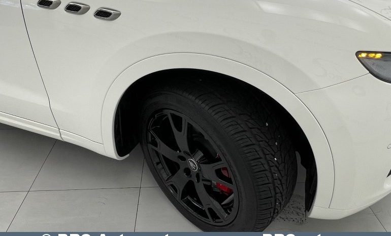 Maserati Levante 3.0 Automatas 2022 full