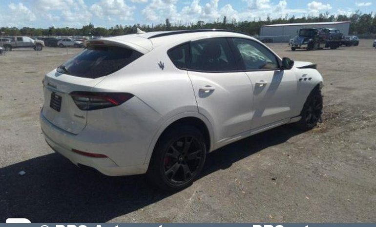 Maserati Levante 3.0 Automatas 2022 full