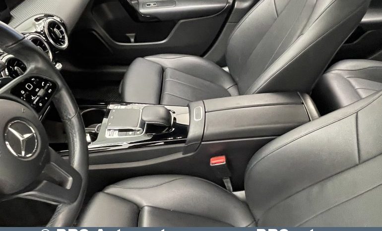 Mercedes-Benz A 180 Automatas 2019 full