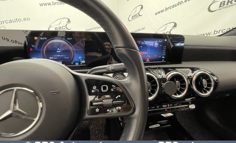Mercedes-Benz A 180 Automatas 2019 full