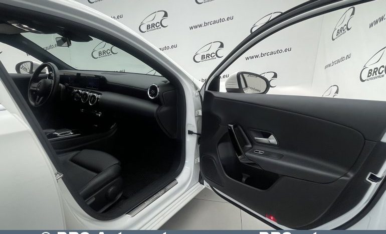Mercedes-Benz A 180 Automatas 2019 full