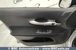Toyota Auris 1.6 VVT-i Linea Sol Advanced 2012 full