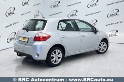Toyota Auris 1.6 VVT-i Linea Sol Advanced 2012 full