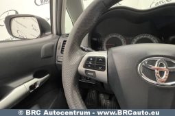 Toyota Auris 1.6 VVT-i Linea Sol Advanced 2012 full