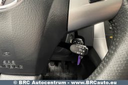 Toyota Auris 1.6 VVT-i Linea Sol Advanced 2012 full