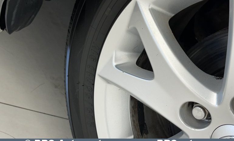 Toyota Auris 1.6 VVT-i Linea Sol Advanced 2012 full