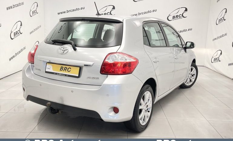 Toyota Auris 1.6 VVT-i Linea Sol Advanced 2012 full