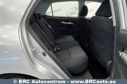 Toyota Auris 1.6 VVT-i Linea Sol Advanced 2012 full