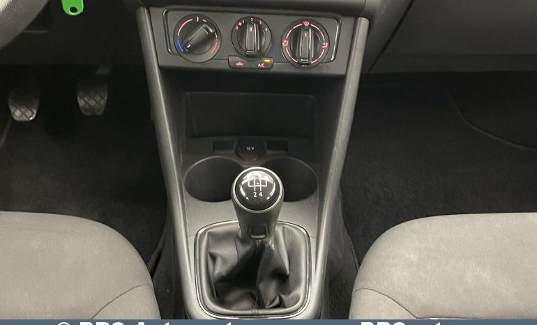 Volkswagen Polo 1.4 TDI Trendline 2015 full