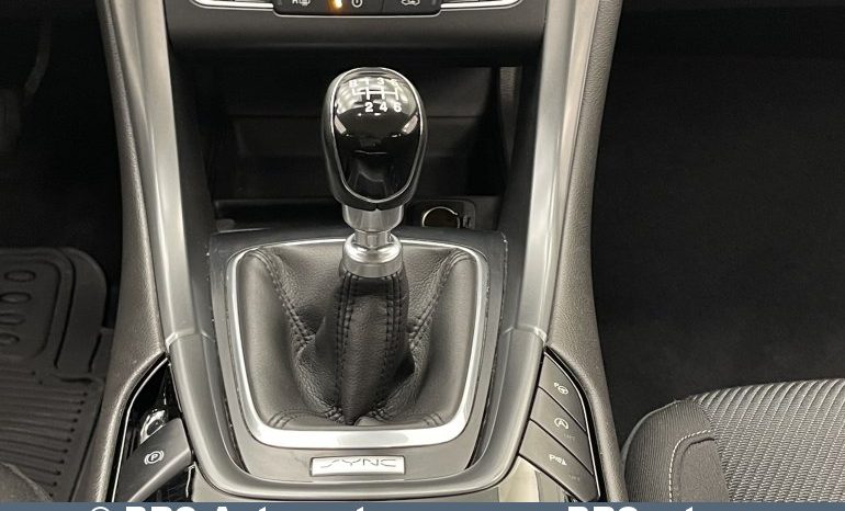 Ford Mondeo 2.0 TDCi Estate 2016 full