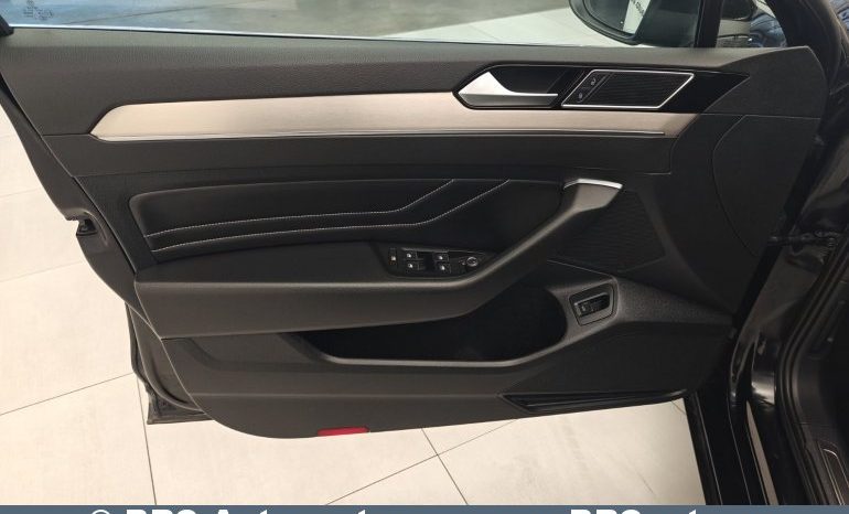 Volkswagen Passat 2.0TDI Elegance Automatas 2021 full