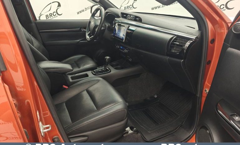 Toyota Hilux Double Cab 2.4 D-4D Anniversary Edition 4WD AT 2019 full