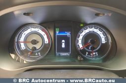 Toyota Hilux Double Cab 2.4 D-4D Anniversary Edition 4WD AT 2019 full