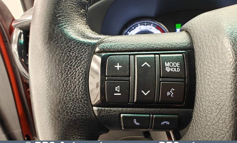 Toyota Hilux Double Cab 2.4 D-4D Anniversary Edition 4WD AT 2019 full