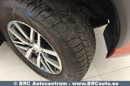 Toyota Hilux Double Cab 2.4 D-4D Anniversary Edition 4WD AT 2019 full