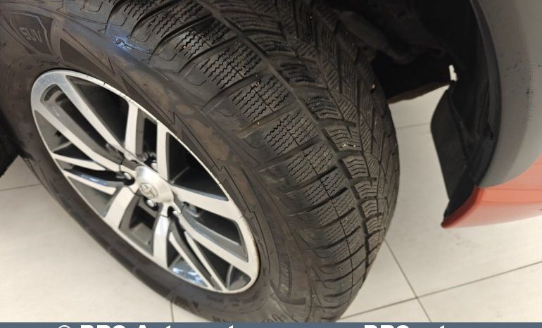 Toyota Hilux Double Cab 2.4 D-4D Anniversary Edition 4WD AT 2019 full