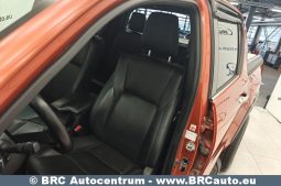 Toyota Hilux Double Cab 2.4 D-4D Anniversary Edition 4WD AT 2019 full