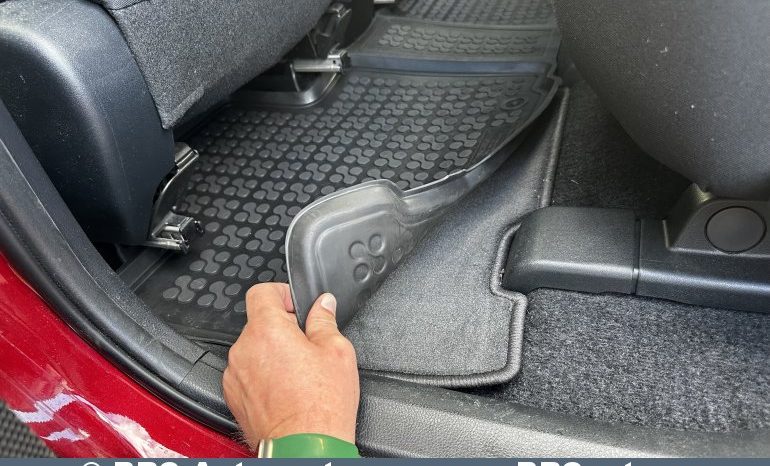 Toyota RAV 4 2.0i AWD Automatas 2018 full