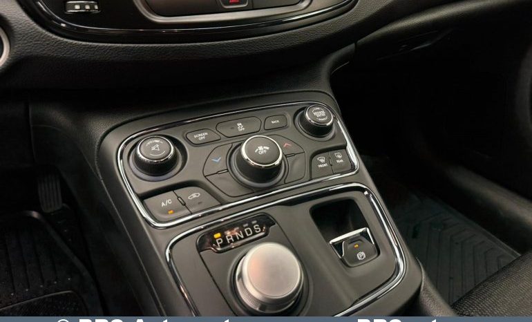 Chrysler 200 S 2.4i Tigershark Automatas 2016 full