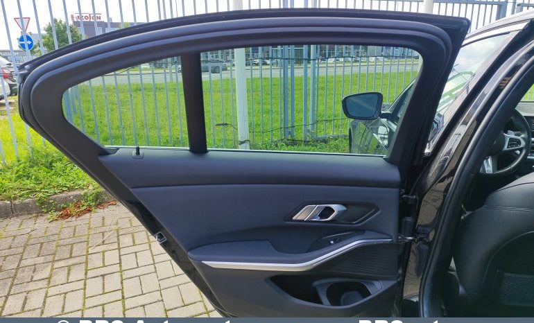 BMW 330 2.0i xDrive Automatas 2020 full
