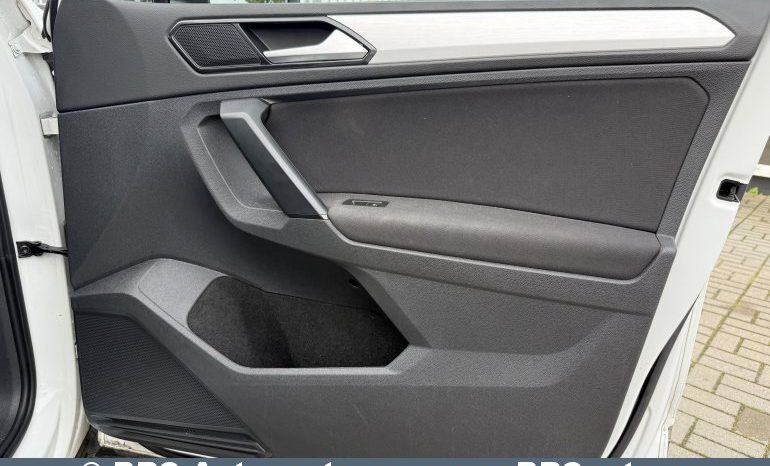 Volkswagen Tiguan 2.0 TDI DSG Automatas 2018 full