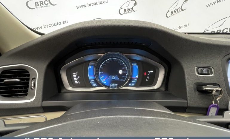 Volvo V60 Plug In Hybrid AWD Automatas 2013 full