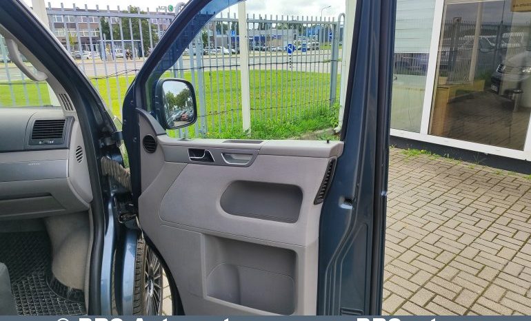 Volkswagen Multivan 2.5 TDI 2007 full