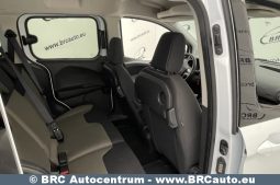 Ford Tourneo Courier 1.5 TDCi 2020 full