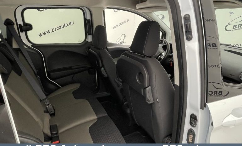 Ford Tourneo Courier 1.5 TDCi 2020 full