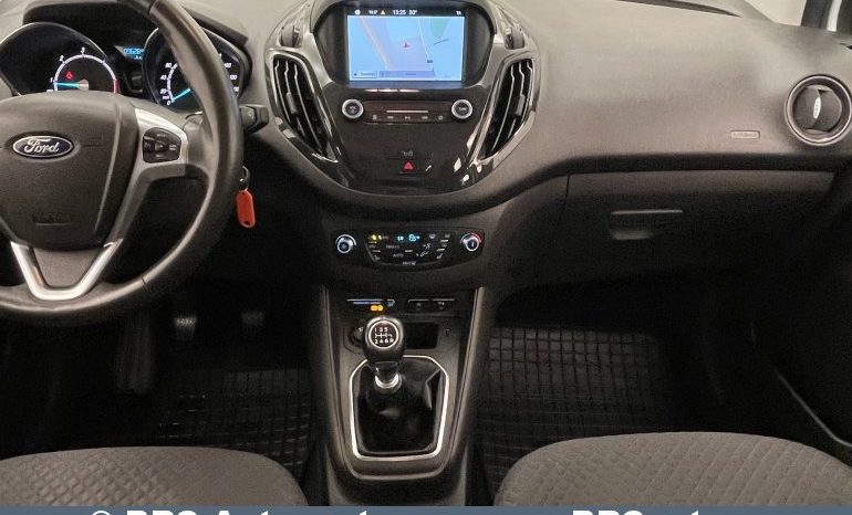 Ford Tourneo Courier 1.5 TDCi 2020 full