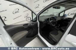 Ford Tourneo Courier 1.5 TDCi 2020 full