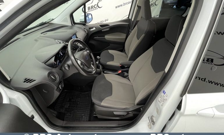 Ford Tourneo Courier 1.5 TDCi 2020 full